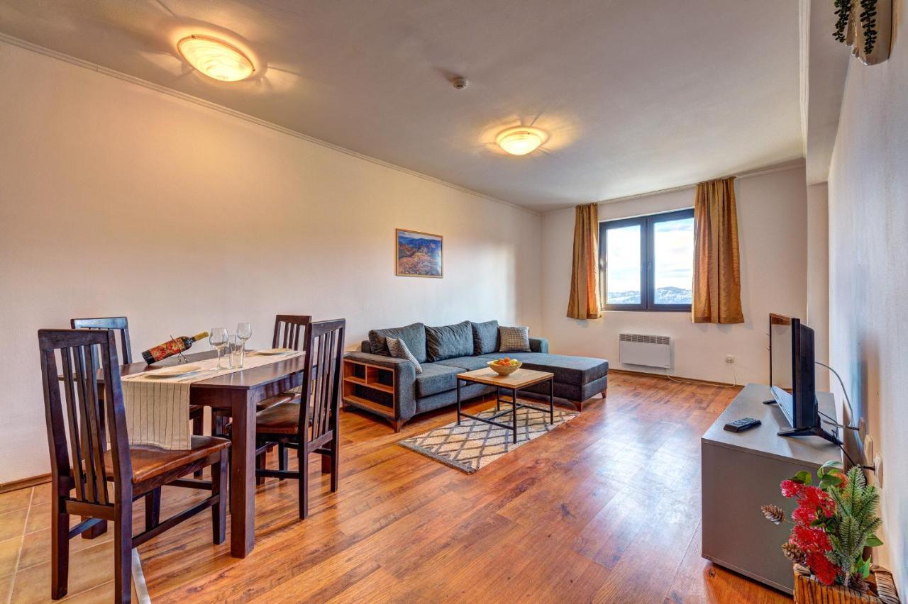 Aparthotel Silver Hills Free Parking スモーリャン エクステリア 写真