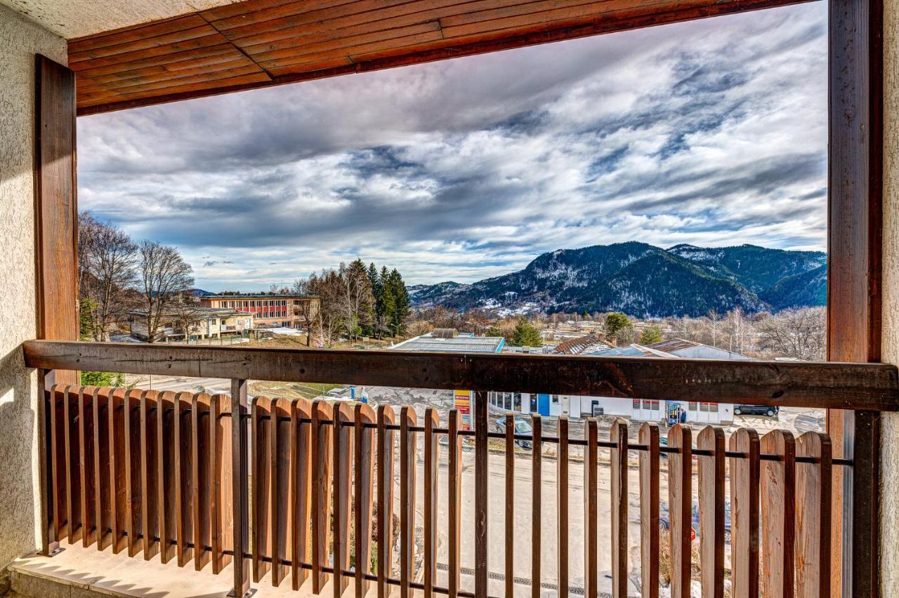 Aparthotel Silver Hills Free Parking スモーリャン エクステリア 写真