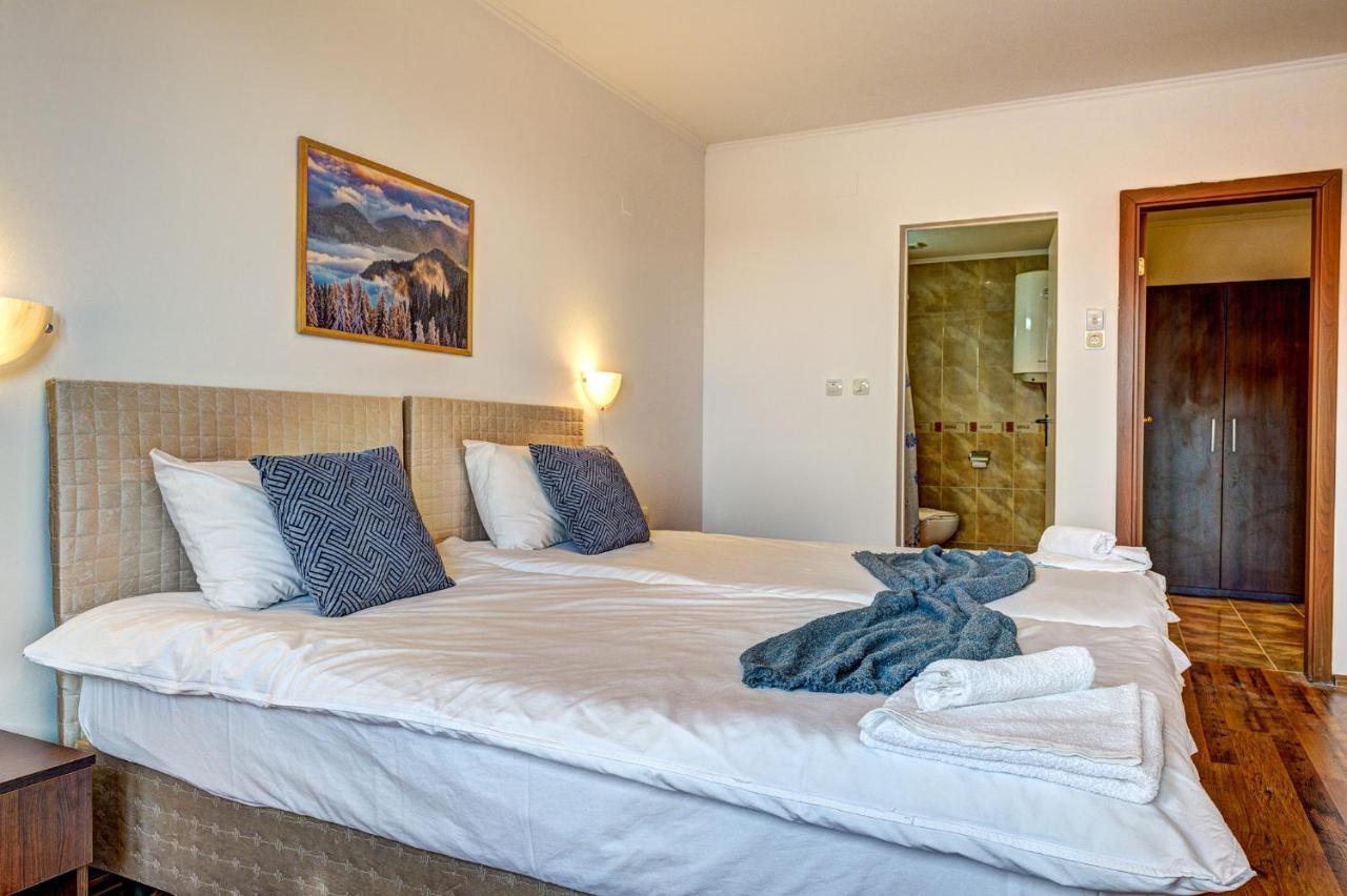 Aparthotel Silver Hills Free Parking スモーリャン エクステリア 写真