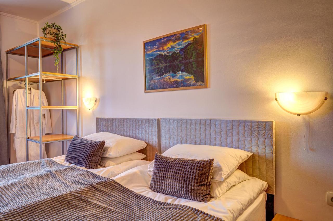 Aparthotel Silver Hills Free Parking スモーリャン エクステリア 写真