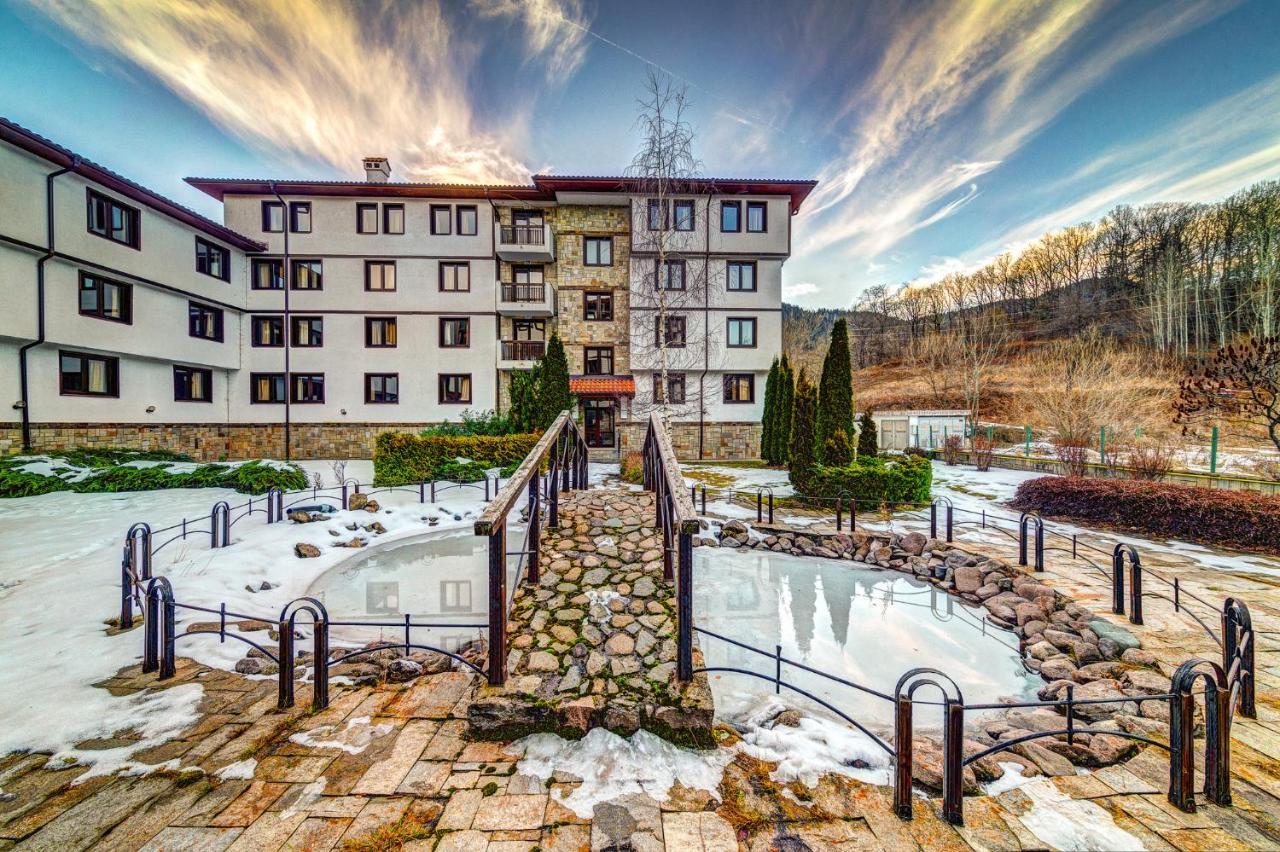 Aparthotel Silver Hills Free Parking スモーリャン エクステリア 写真